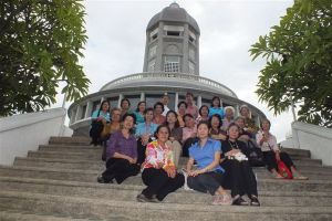 women2011_17sep19.JPG