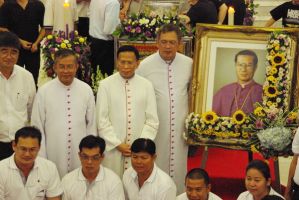 bishop_manat2011_23oct052.JPG