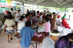 03flood2011_daruna_camp054.JPG