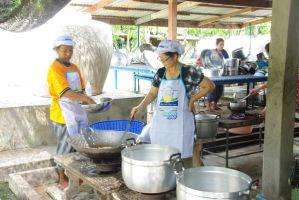 03flood2011_daruna_camp130.JPG