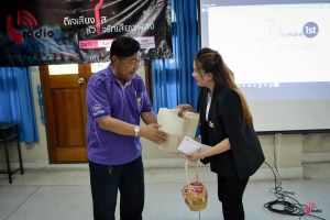 loveis2016_17sep044.jpg
