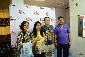 loveis2016_17sep055.jpg