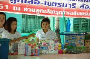 01flood2011_daruna_camp011.JPG