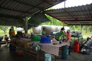 01flood2011_daruna_camp032.JPG