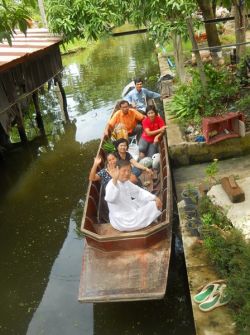 visit_lhukha09.jpg