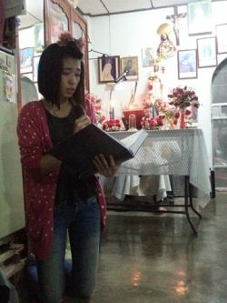 rosary2012watthung04.jpg