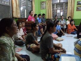 rosary2012watthung05.jpg