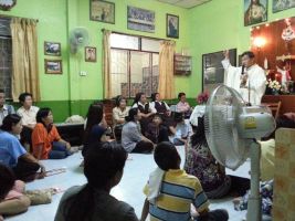 rosary2012watthung06.jpg