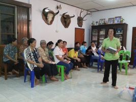 rosary2012watthung10.jpg