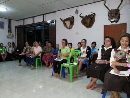 rosary2012watthung11.jpg