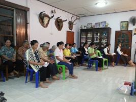 rosary2012watthung13.jpg