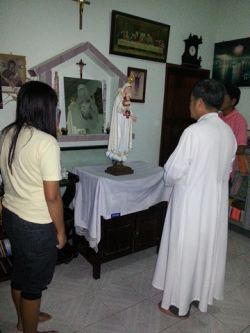 rosary2012watthung35.jpg