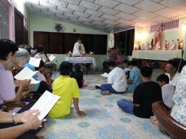 rosary2012watthung55.jpg