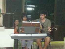 rosary2012watthung64.jpg