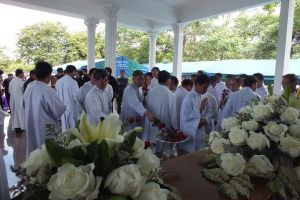 2011_15jun16.JPG
