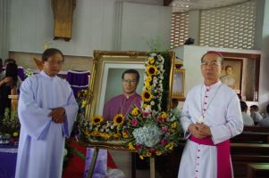bishop_manat2011_24-1oct01.JPG