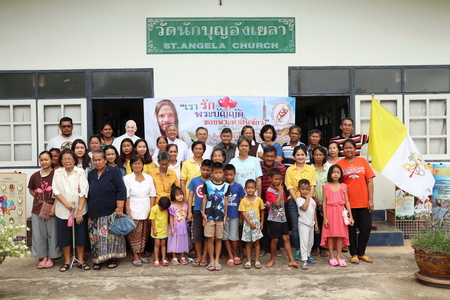 ฟื้นฟูการดำเนินชีวิตคริสตชน วัดนักบุญอังเยลา  ซอนต้า
