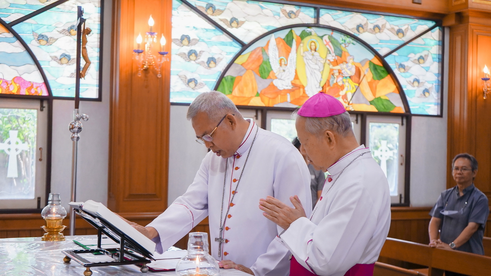 การปฏิญาณความเชื่อและสาบานตนของพระสังฆราชซิลวีโอ สิริพงษ์ จรัสศรี