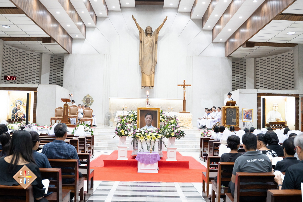พิธีกรรมอุทิศแด่คุณพ่อราฟาแอล สมบูรณ์  แสงประสิทธิ์ คืนที่ 1