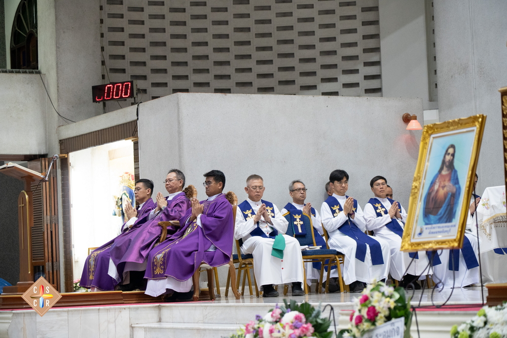 พิธีกรรมอุทิศแด่คุณพ่อราฟาแอล สมบูรณ์  แสงประสิทธิ์ คืนที่ 2