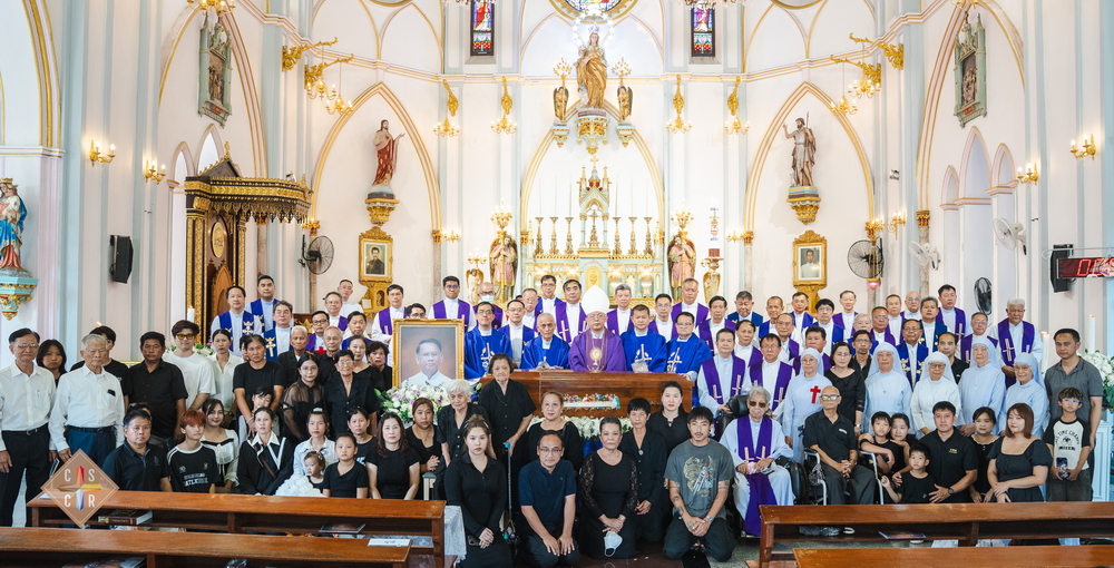 พิธีปลงศพคุณพ่ออีเรเนอุส ดำรง บุญรติวงศ์