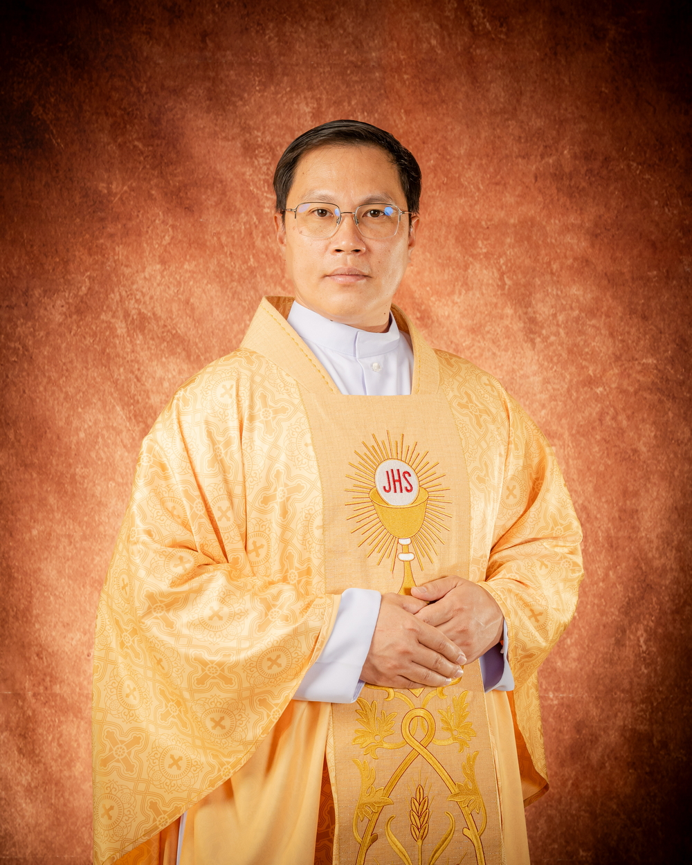 คุณพ่อเปโตร  ชิตพล แซ่โล้ว