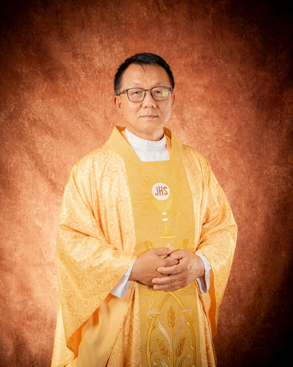 คุณพ่อเปโตร วัชระ พฤกษาโรจนกุล